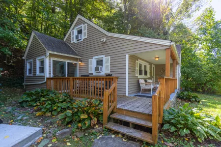 Hot Tub and Fenced Yard Retreat - Cozy Charming Haven