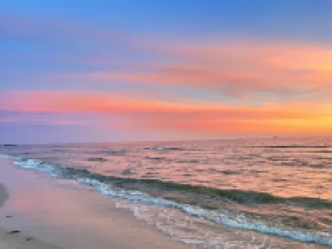 Beach and Pool Access - Elegant Coastal Retreat