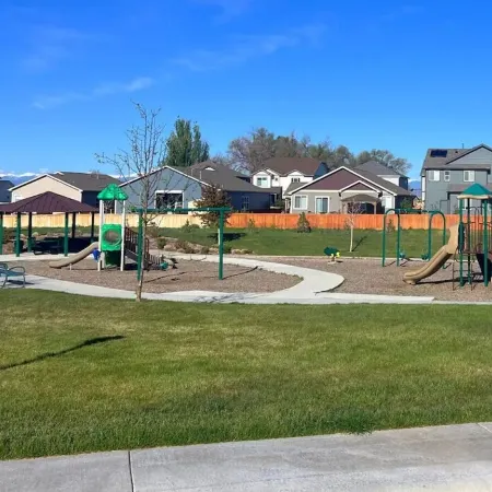 Newer build with 4 bedrooms, large backyard and beautiful mountain views.