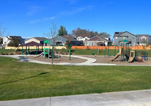 Newer build with 4 bedrooms, large backyard and beautiful mountain views.