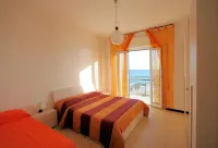 XXV Aprile 2 Int 10 Frontemare 3 Hotels in Andora