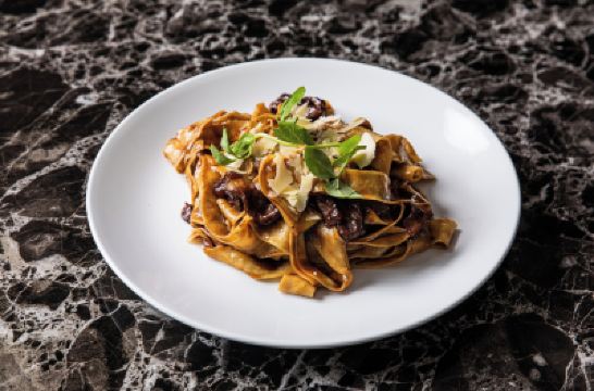 料理 ホリデイ イン ポッツ ポイントの写真