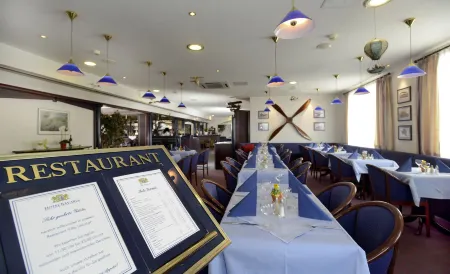 Hotel Bavaria Brehna Отели в г. Анхальт-Биттерфельд