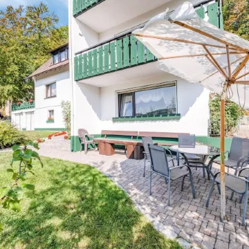 Large Holiday Apartment Near Willingen with Private Garden & Terrace