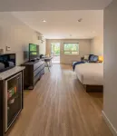 Rooms at Riveredge Hotels in Golden