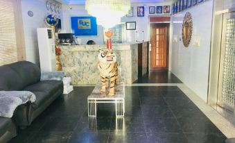 Euc Demordern Hotels & Suites Limited