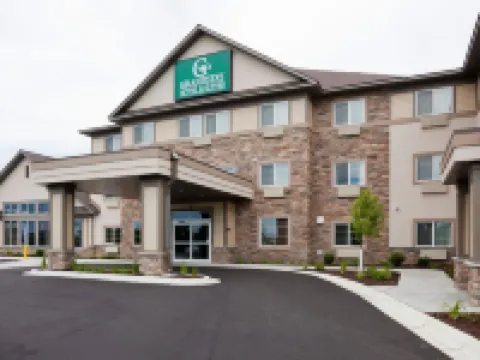 GrandStay Delano Hotels in Wright County
