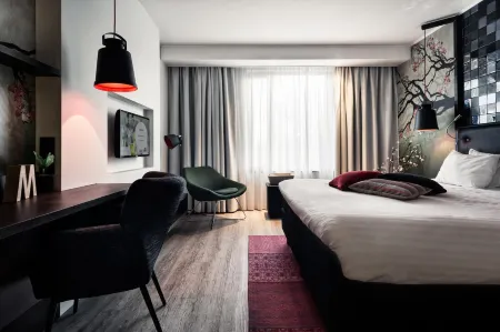M Hotel Отели рядом с достопримечательностью «Alden Biesen»