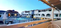 Sunrise Village Hotel Apartments - Beach