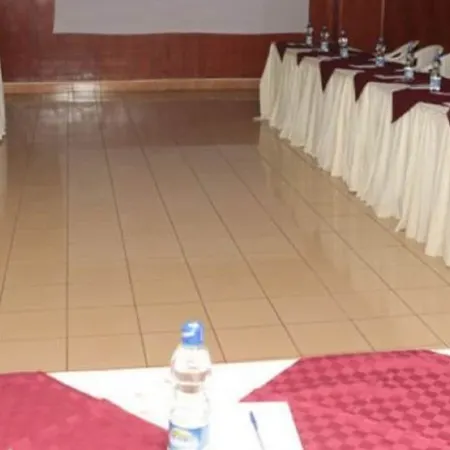 Maina Highway Hotel