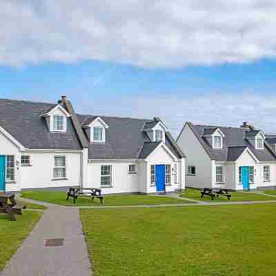 Dingle Harbour Cottages Hotel Exterior
