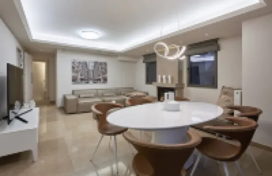 Crystal Green Signature Apartments