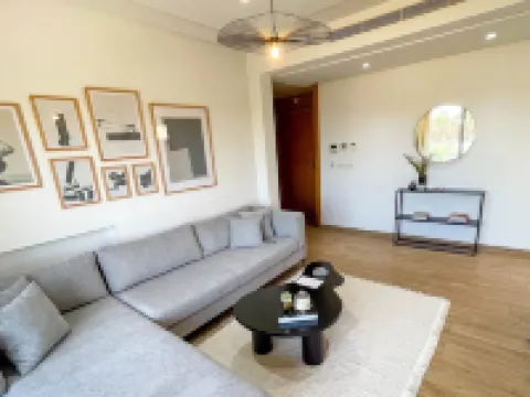 Bright Stylish 1Bd Flat in Jardins de Carthage Hotels in El Kram