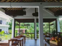 The Local Are Guling Hotels in Tumpak