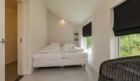 Holiday Home in Dishoek Near Beach & Dunes