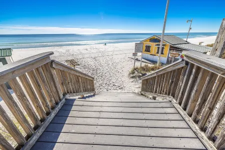 8972 Heron Walk 2 Bedroom Villa by RedAwning