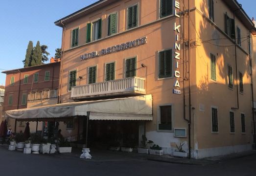 호텔 빌라 킨치카