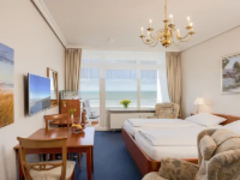 Strandhotel Monbijou Gmbh Garni Hotels in Westerland