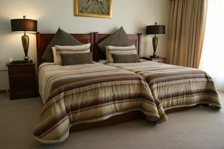 Ah Ha Guest House Отели в г. Джермистон