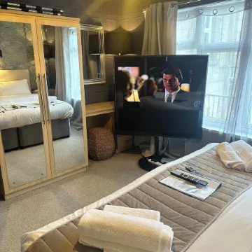 The Q Hotel Отели в г. Шанклин