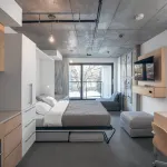 Boxotel Montreal - balcony