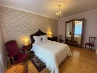 Logis Vélès - Chambres d'hôtes et Séminaires Hôtels à : Aubin