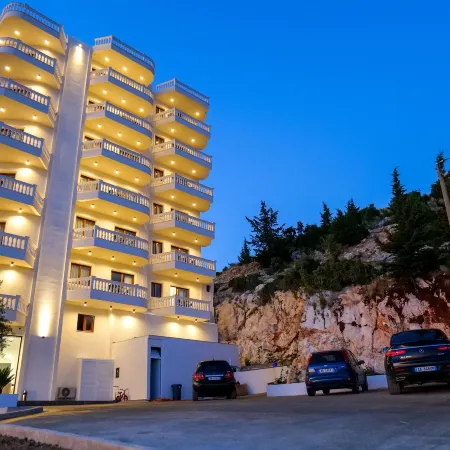 Sky Way Skk Luxury Apartments