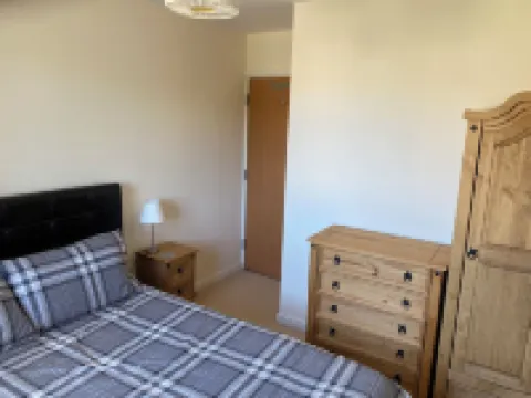 2Br 2 Bath Riverside Penthouse 2 Parking View Near St Neots