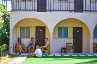 Mad Monkey Panglao Hotels in 