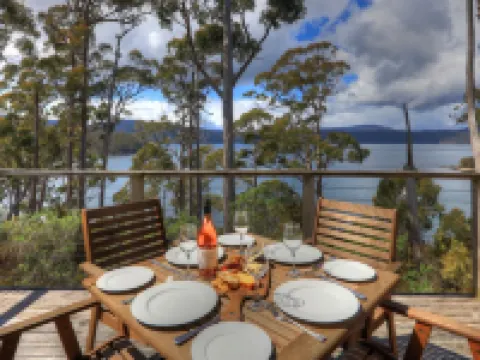 Stewarts Bay Lodge Hotels in Port Arthur