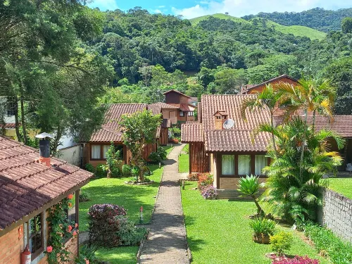 毛阿魏斯康德旅館