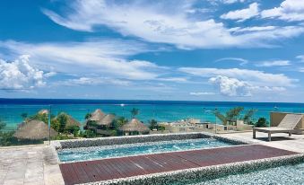 Centric Condo by Casago