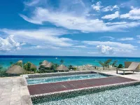 Centric Condo by Casago