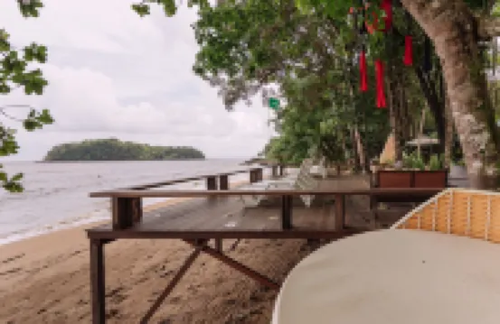 Roxy Telok Serabang Hotels in Lundu