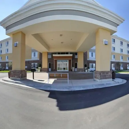 Holiday Inn Express & Suites WILLISTON by IHG