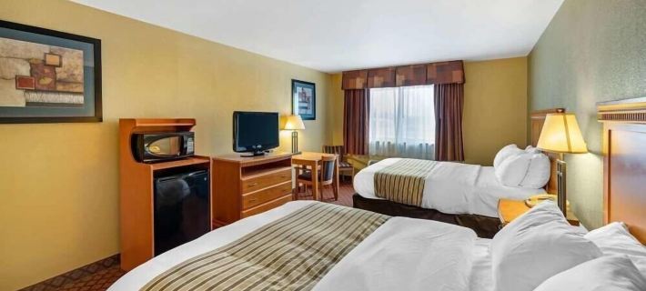 Hutchi Bell Hotel Hotels in Reno County