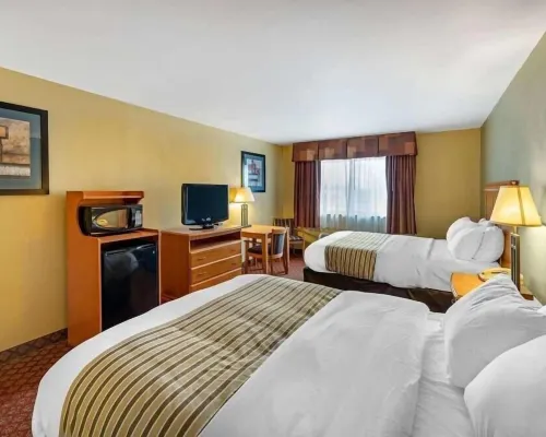 Hutchi Bell Hotel Hotels in Reno County