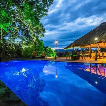 La Roca Guest House