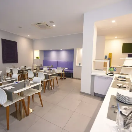 Executive Inn Boutique Hotel