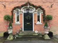 The Dower House Apartments Отели рядом с достопримечательностью «Площадь Сейнт Марк»