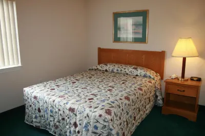 Affordable Suites Lexington Hotels near Lexington Farm & Garden Services Inc.