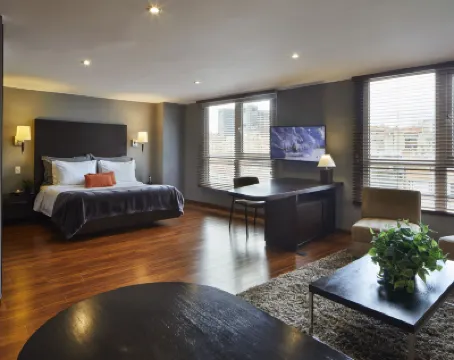 Nico Apartasuites Hotels near Financial District