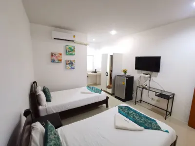 Phet Cha-am Plaza&Resort Hotels in Tha Yang Subdistrict