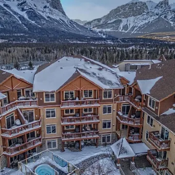 Falcon Crest Lodge by Clique Hotels near Trans Canada Trail