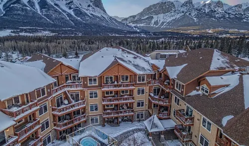 Falcon Crest Lodge by Clique Hotels in Canmore