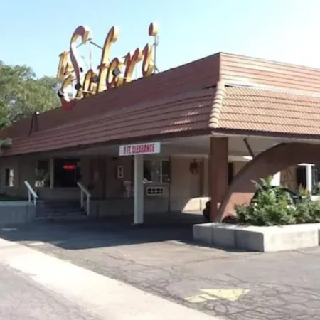 Safari Motel