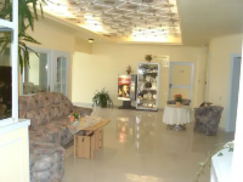 โรงแรมโฮเอินซอลแลร์น โรงแรมในชเลสวิก