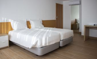Central Suites 3