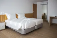 Central Suites 3 Hotels in Palmaz