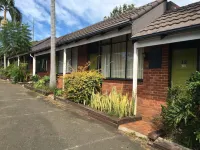 Town & Country Motel - 3-Star